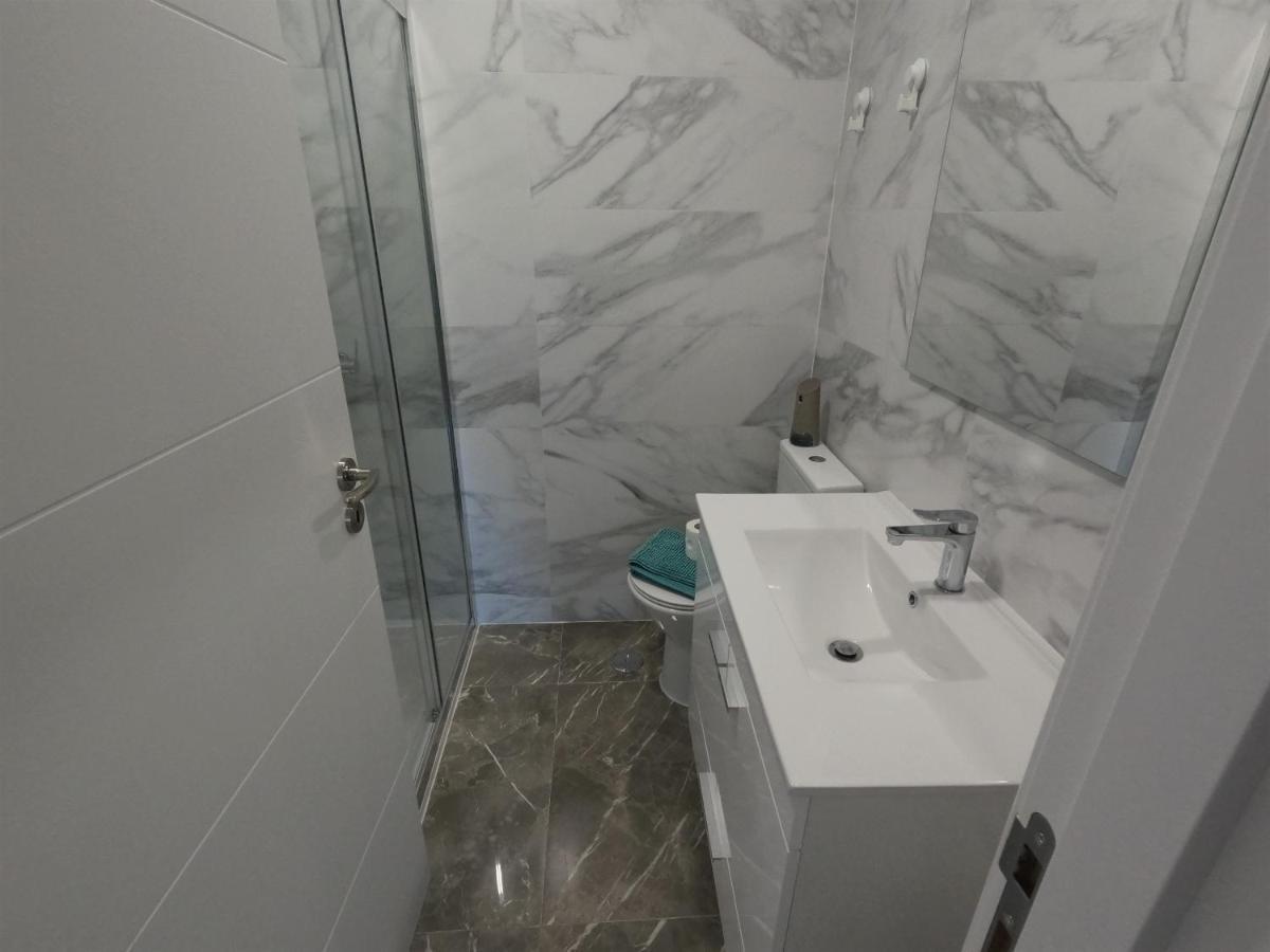 Almada, T1 Costa Caparica, Renovado Apartment Коста да Капарика Екстериор снимка