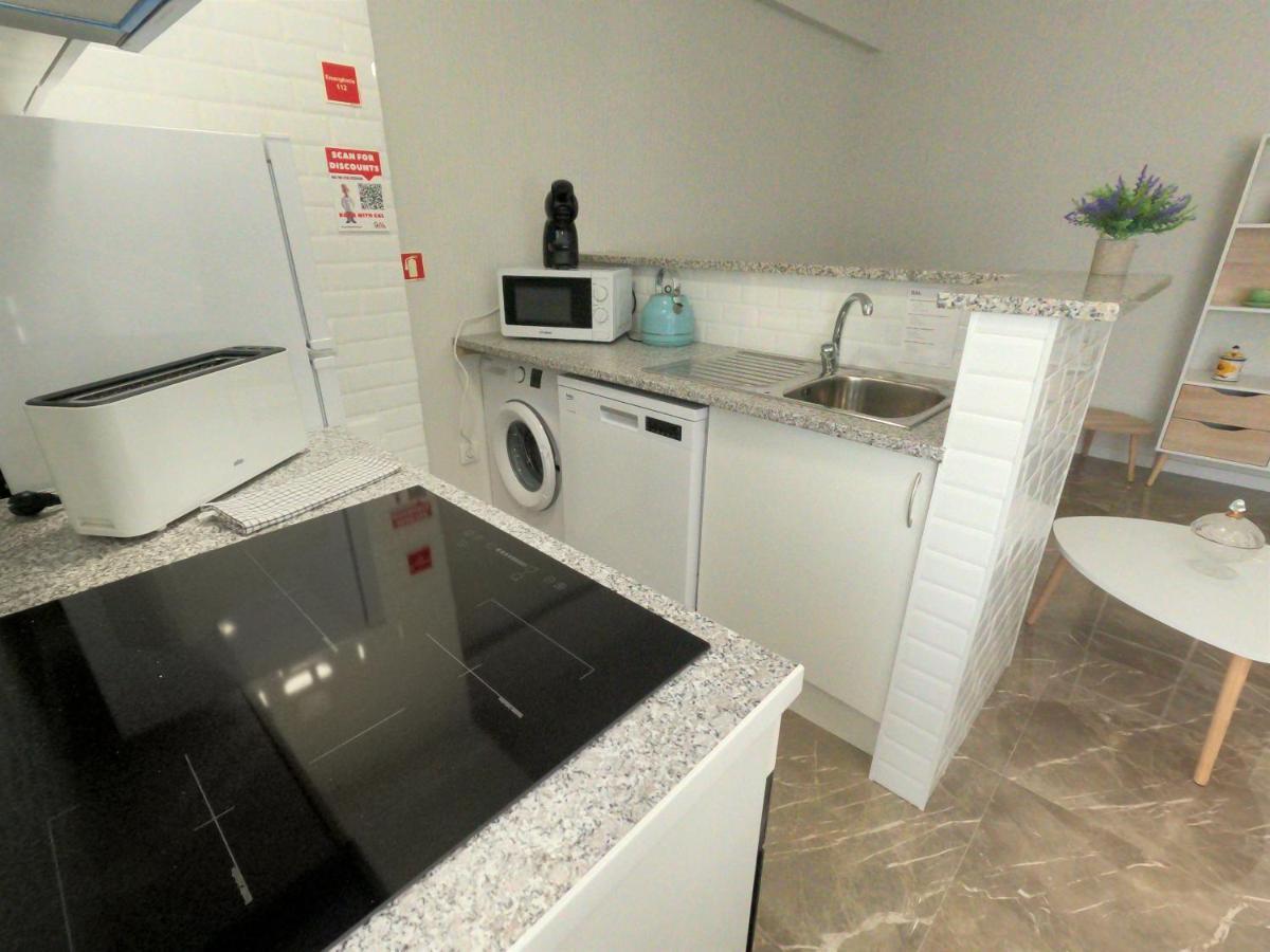 Almada, T1 Costa Caparica, Renovado Apartment Коста да Капарика Екстериор снимка